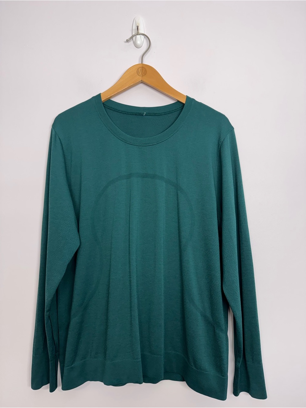195: Lululemon Swiftly Relaxed Long-Sleeve Shirt Storm Teal Size 14